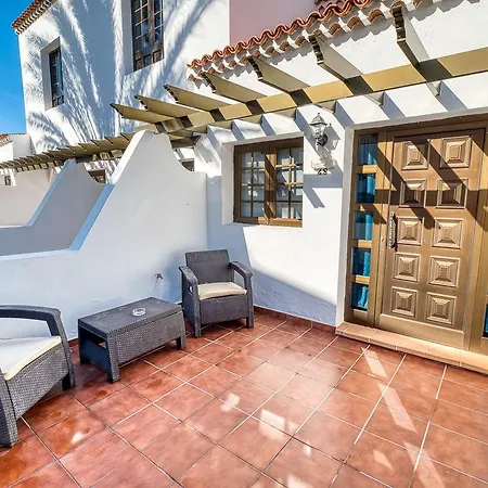 Ona Rosas Puerto de Santiago