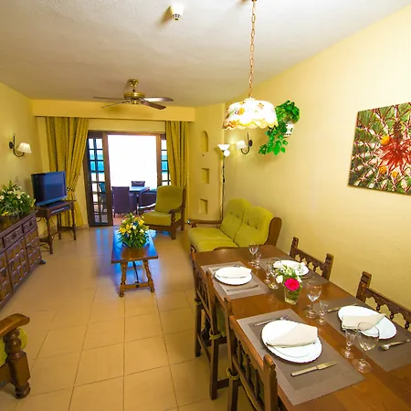 Ona Rosas Apartmanhotel