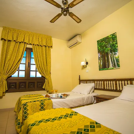Appart hôtel Ona Rosas 3*