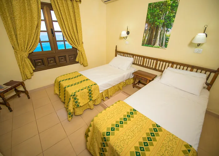 Aparthotel Ona Rosas